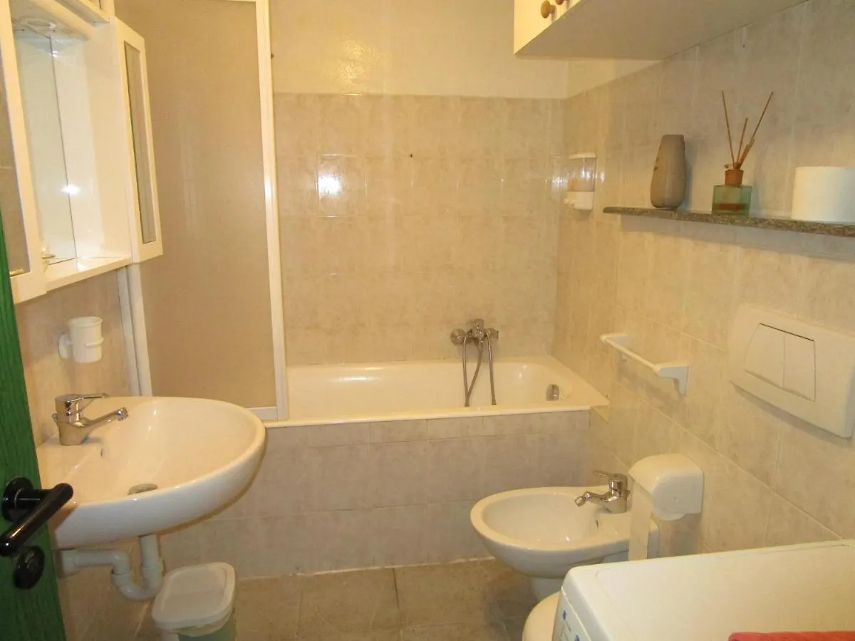 Canton 520 Camera Matrimoniale E Appartamento Self Check In Livigno Guest house