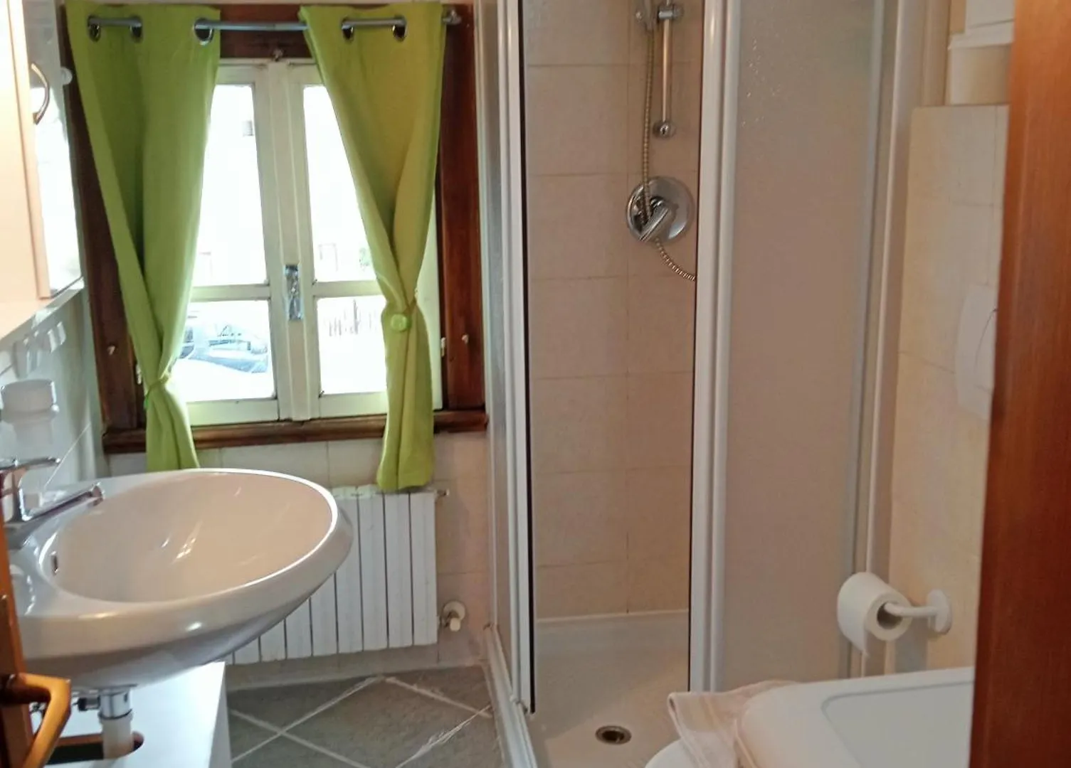 Guest house Canton 520 Camera Matrimoniale E Appartamento Self Check In Livigno