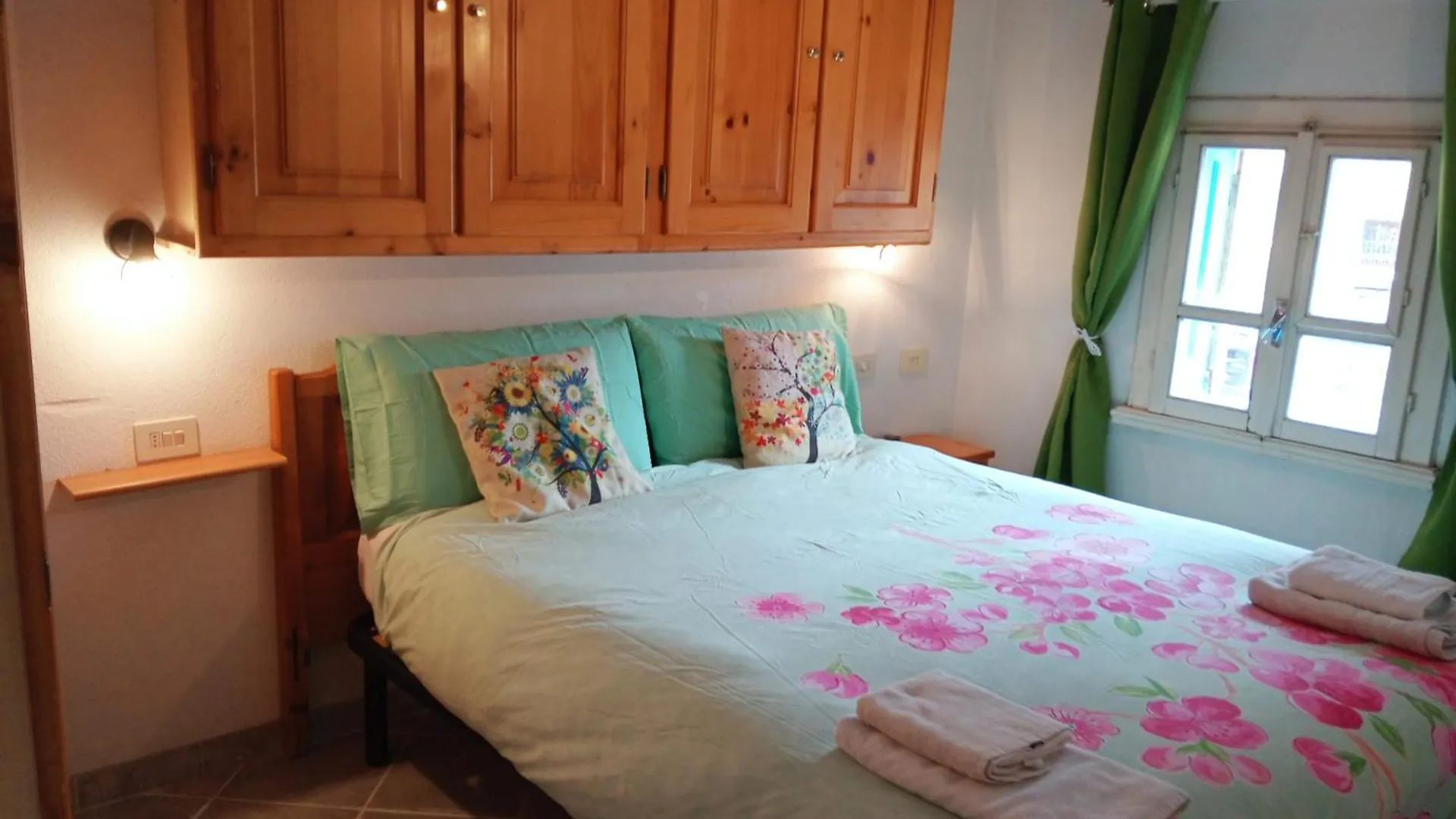 Canton 520 Camera Matrimoniale E Appartamento Self Check In Livigno Guest house